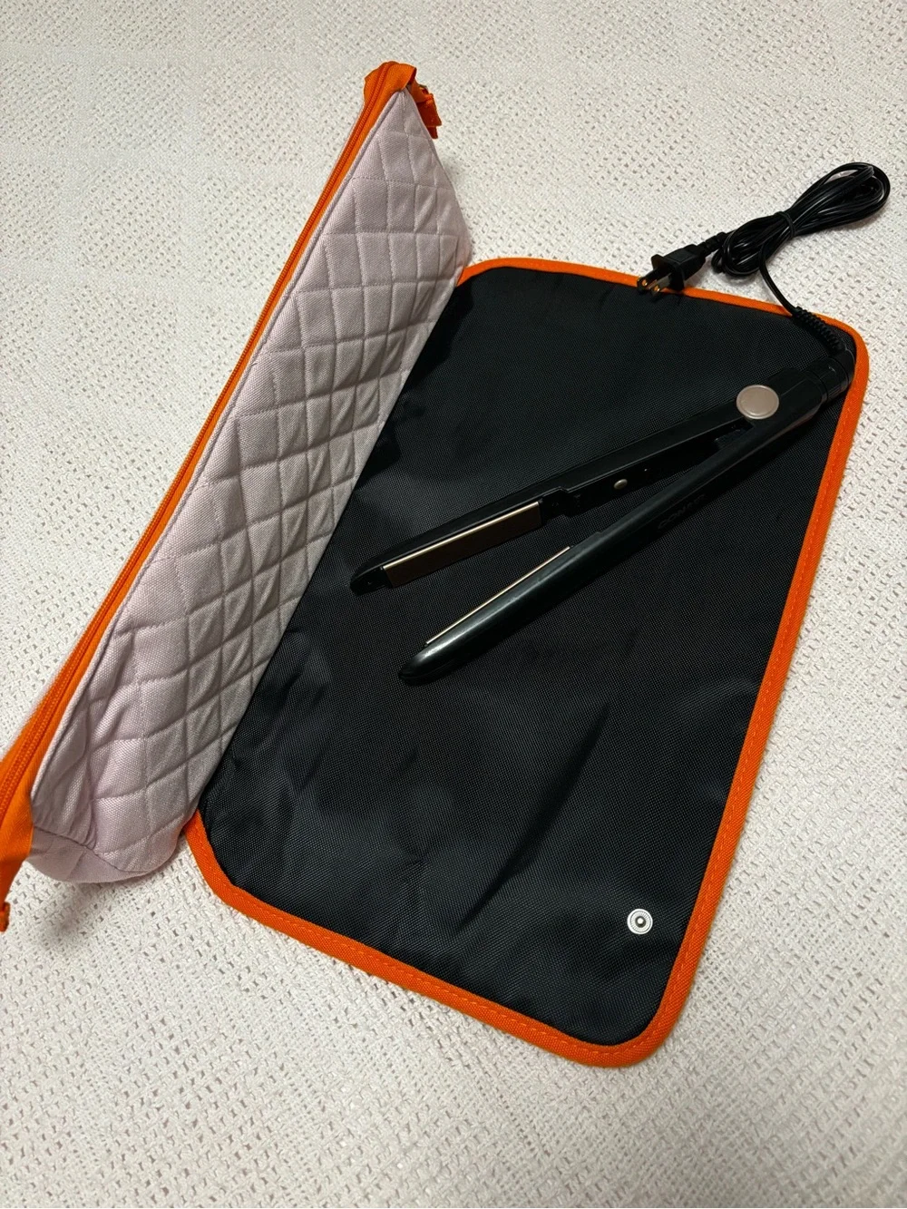 Pink hot tools bag with built in heat-resistant mat